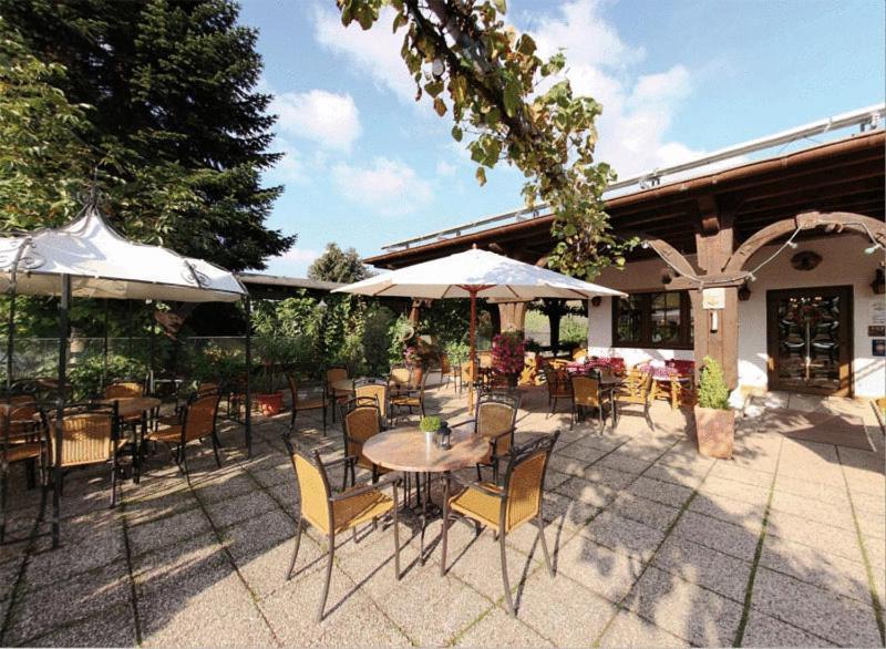 Weinhotel Sonnenschein Ernst Exterior photo